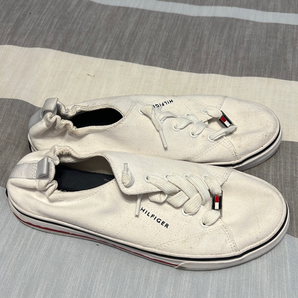 Pre-owned Hilfiger sneaks